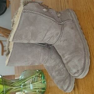 Bearpaw Eloise Youth Stone Boots